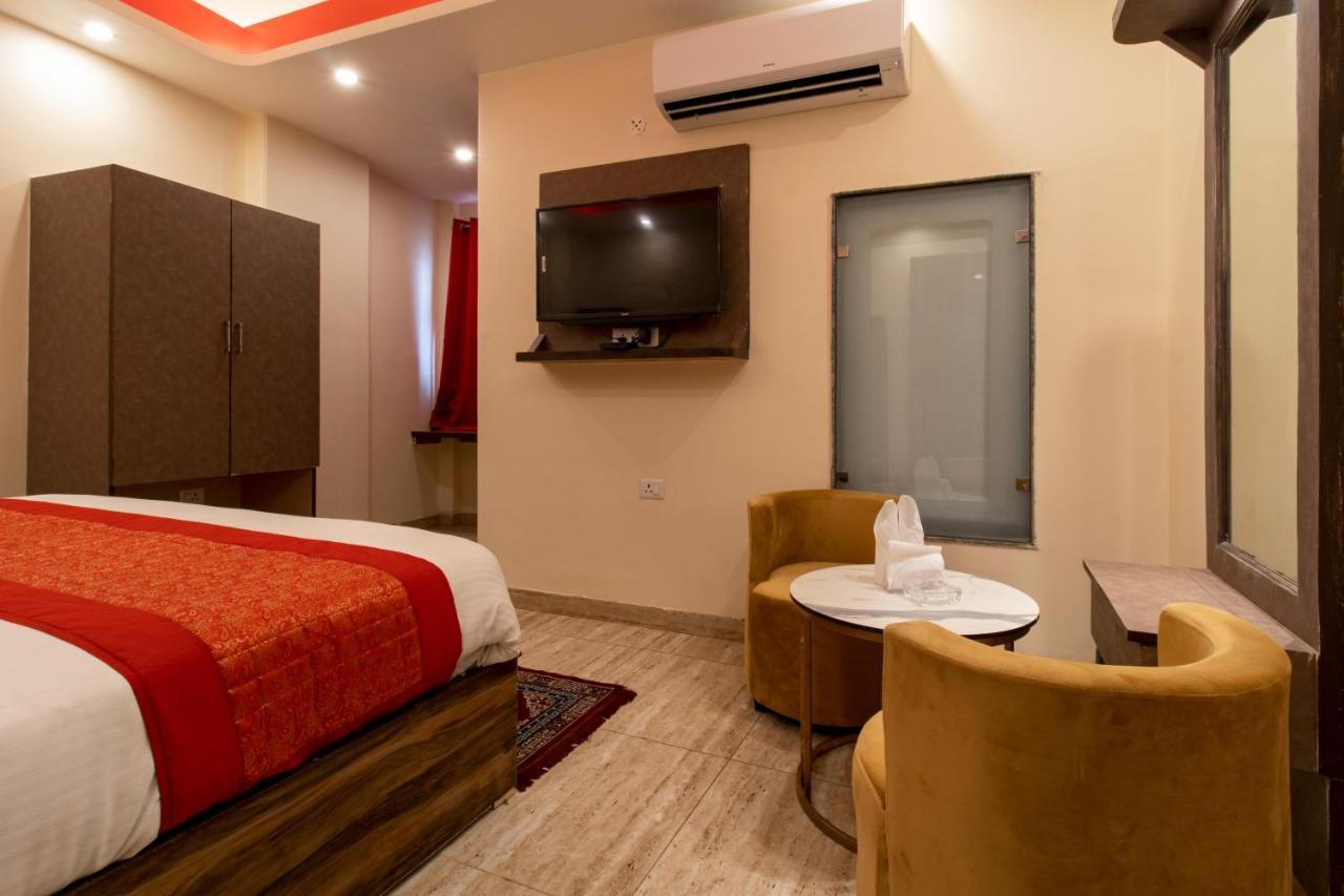 Airport Hotel Dev Residency - Mahipalpur New Delhi Exterior photo
